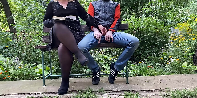 amateur,bbw,big ass,big cock,cum,cumshot,fetish,handjob,homemade,kinky,milf,molten,nylon,pantyhose,public