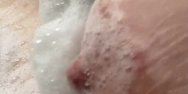 amateur,bbw,big tits,boobs,chubby,masturbation,shower,solo