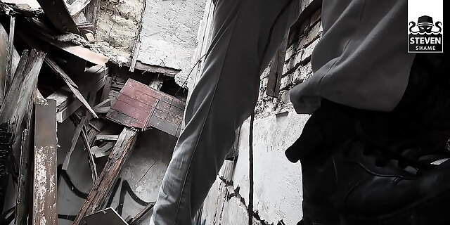 amateur,blowjob,chubby,cum,cumshot,german,licking,outdoor,public,real,reality,teen